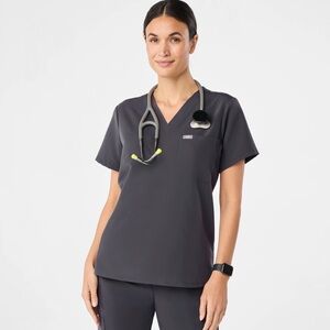 Figs Scrubs Women’s Charcoal Gray Short Sleeve Catarina Scrub Top Small VNeck